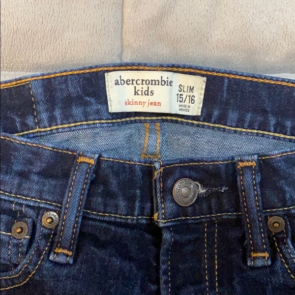 Boy Jean's - Picture 3 of 6